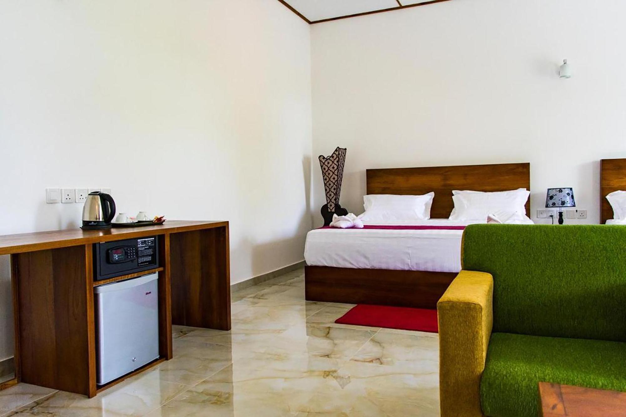 Elephant Eye Hotel Тиссамахарама Экстерьер фото