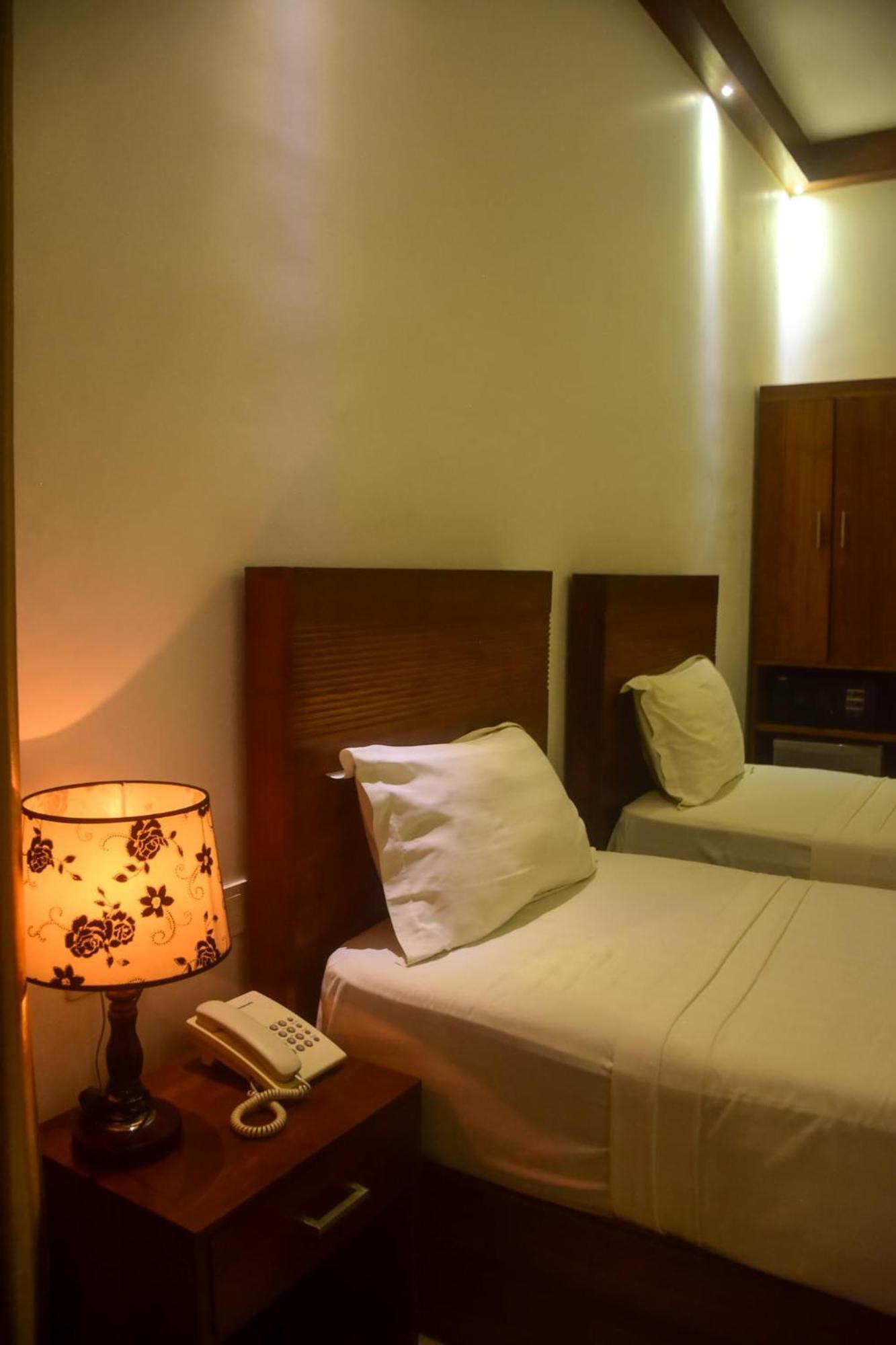 Elephant Eye Hotel Тиссамахарама Экстерьер фото